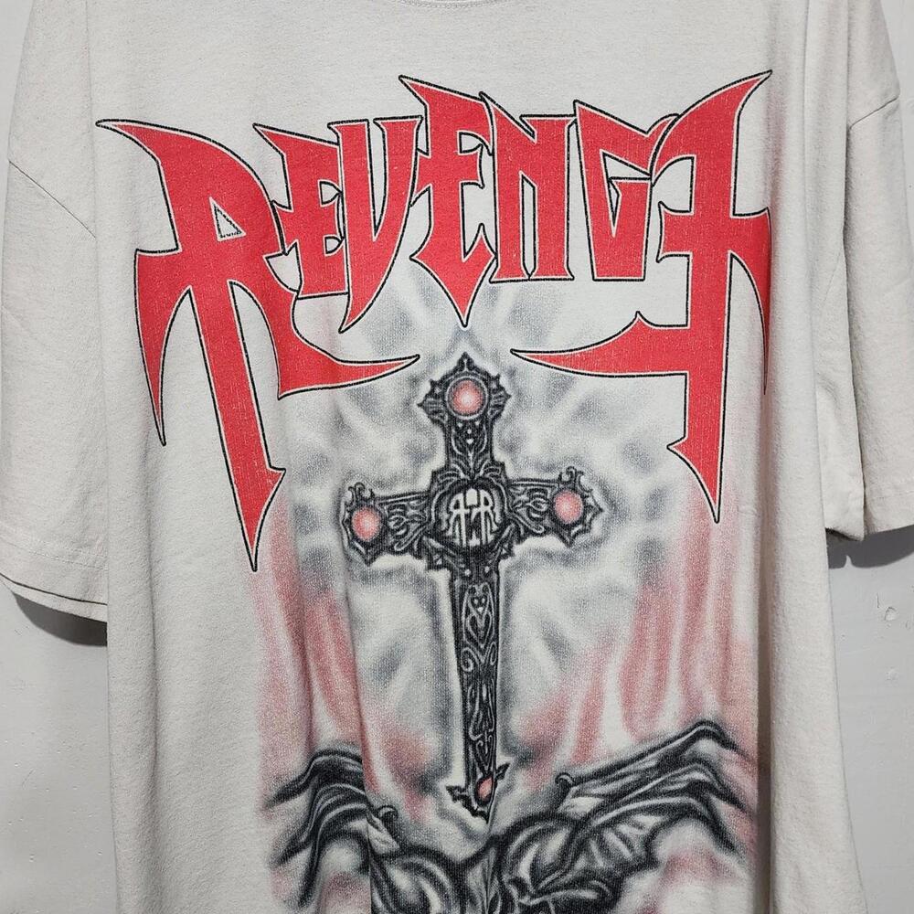 Revenge Men's White and Red Tshirt